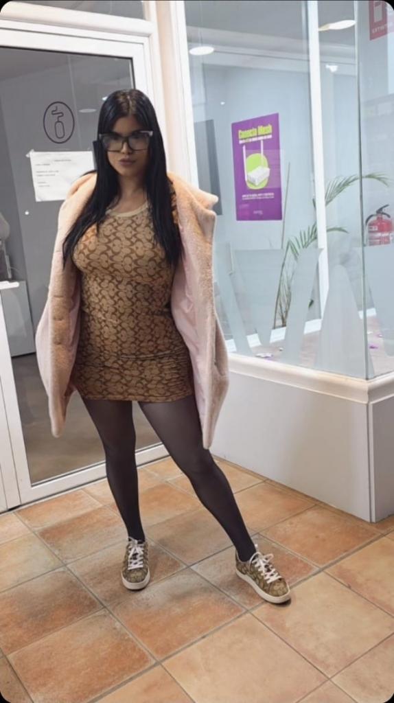 Chica busca chico en Huelva: 