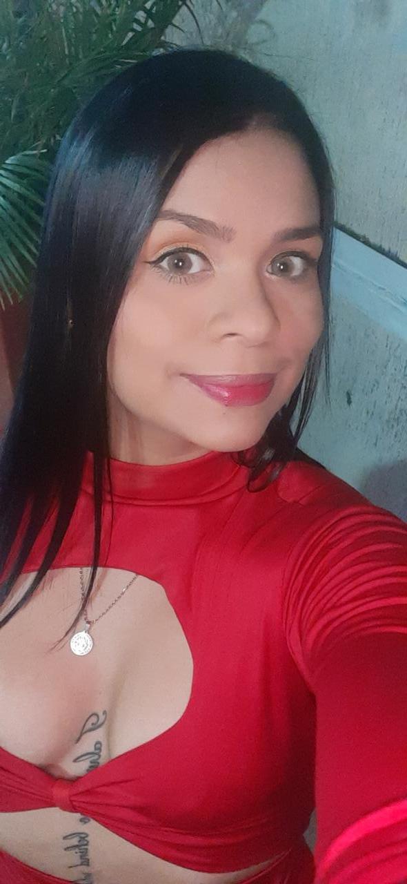 Chica busca chico en Almería: 