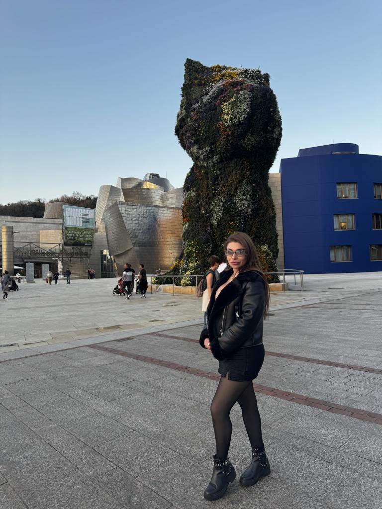 654984728: Chica busca chico en León