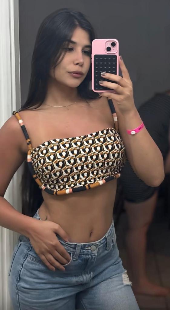 Chica busca chico en Almería: Chica busca chico