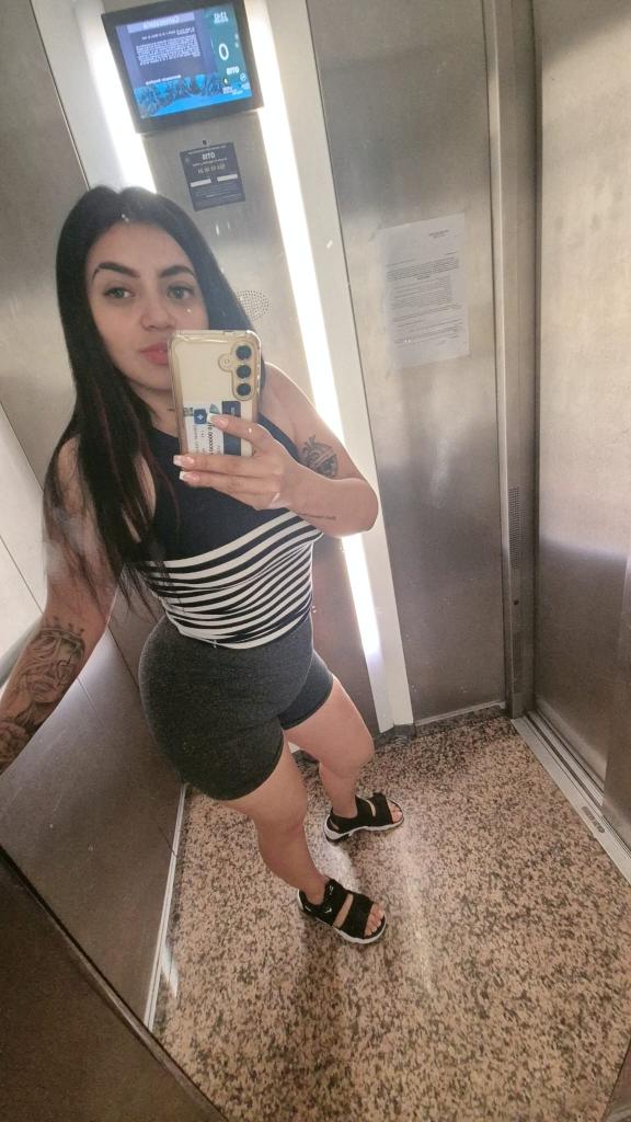 664457190: Chica busca chico en Tenerife