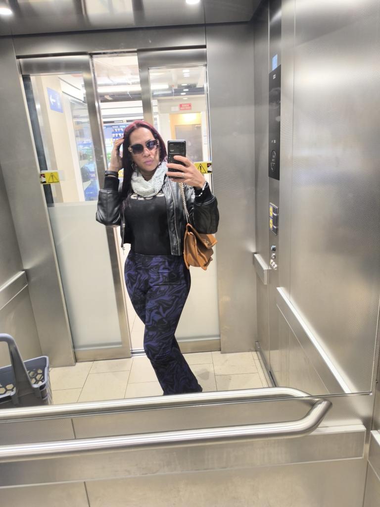 621077881: Travesti en Asturias