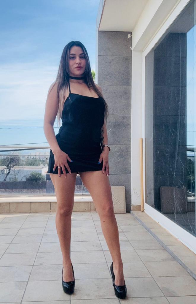 Chica busca chico en Ibiza: 