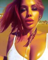 685233947: Chica busca chico en Sevilla