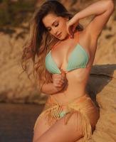 667431926: Chica busca chico en Madrid