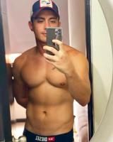 653577944: Chico busca chica en Valencia