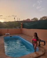 613679455: Chica busca chico en Las Palmas