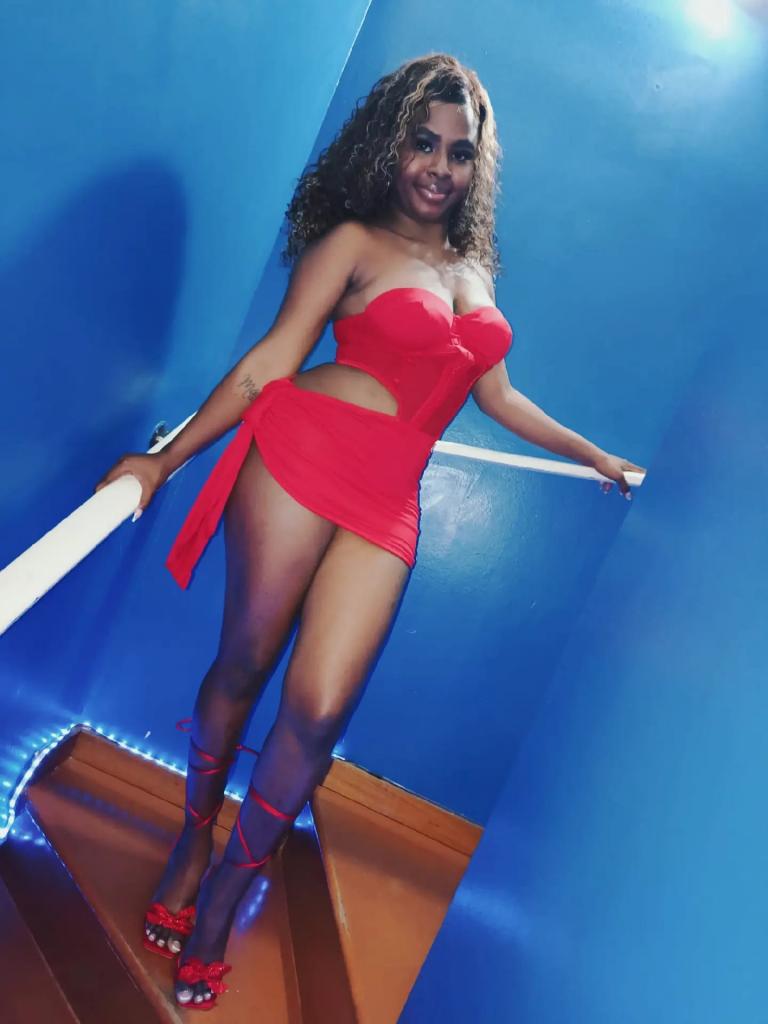 Chica busca chico en Barcelona: 