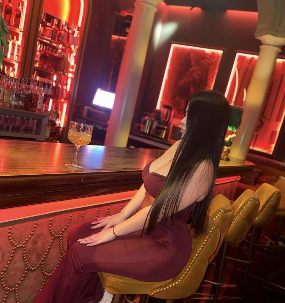 Chica busca chico en Sevilla: 