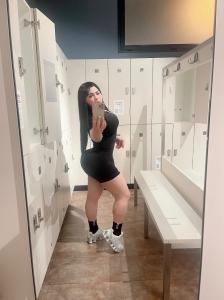 663470124: Chica busca chico en Lugo