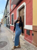 615995569: Chica busca chico en Gerona