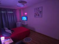 673664572: Chica busca chico en León