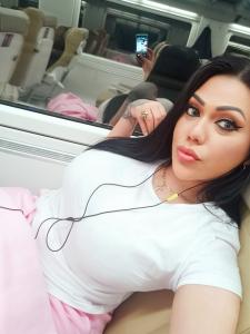 744654163: Transexual en Sevilla