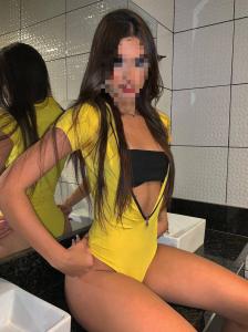Chica busca chico en Cádiz: 