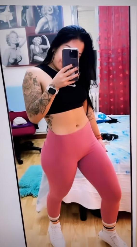 742088643: Chica busca chico en León