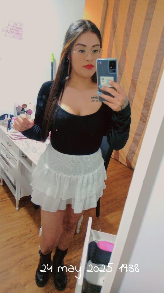 614553241: Chica busca chico en Málaga