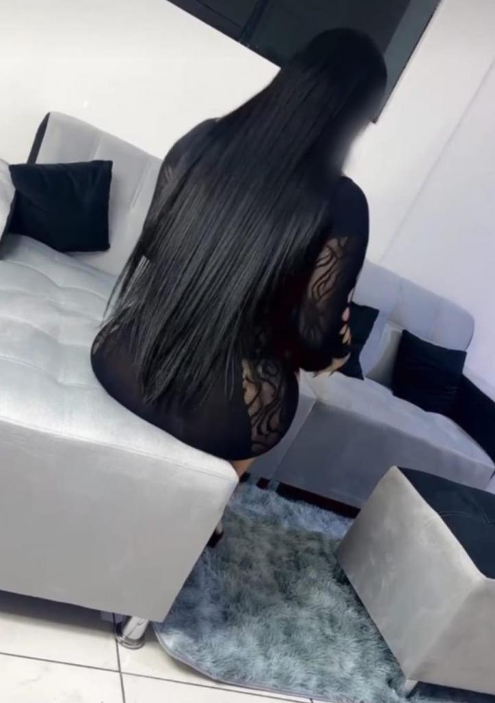 Chica busca chico en Pontevedra: 