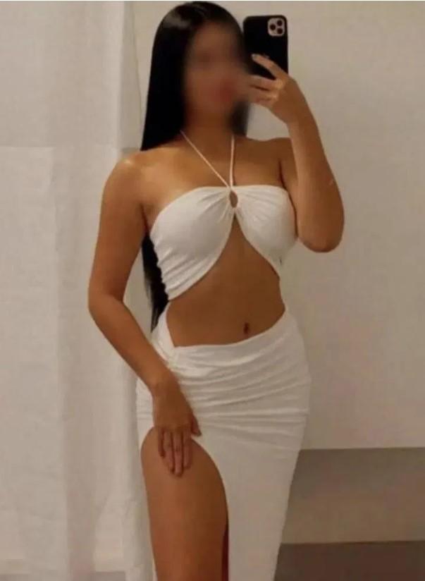 633570082: Chica busca chico en Gerona