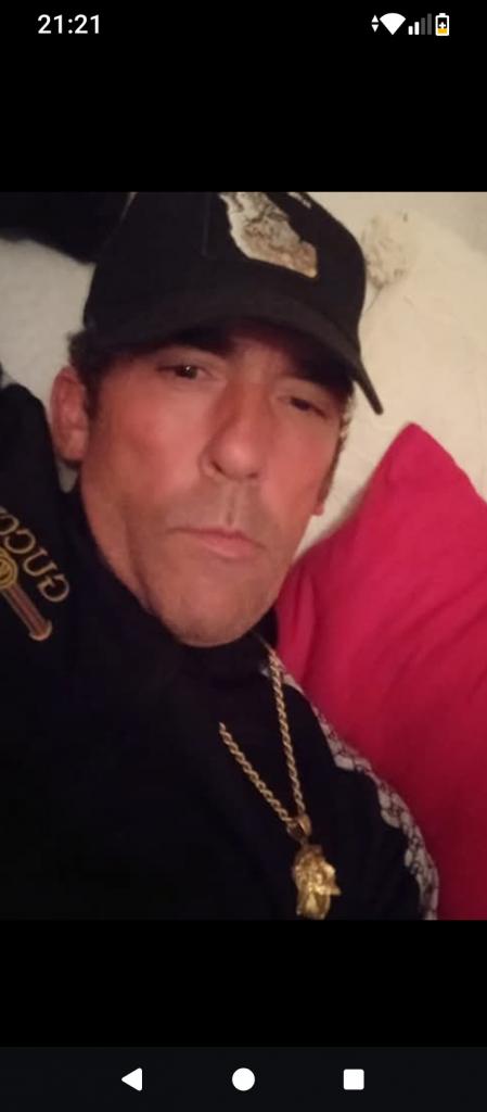 Chico busca chica en Málaga: 