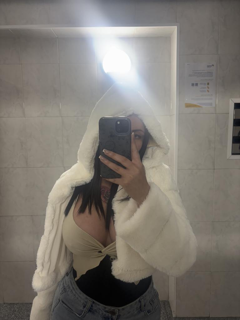 Chica busca chico en Madrid: Chica busca chico