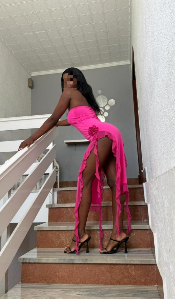 Chica busca chico en Alicante: Chica busca chico