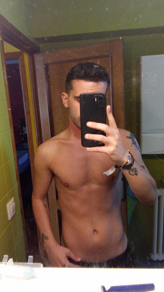 Chico busca chica en Pontevedra: 