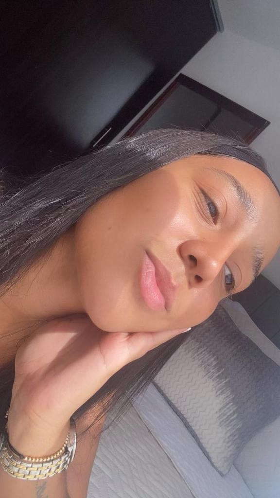 Chica busca chico en Alicante: Chica busca chico