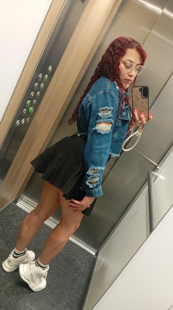 Chica busca chico en Granada: 