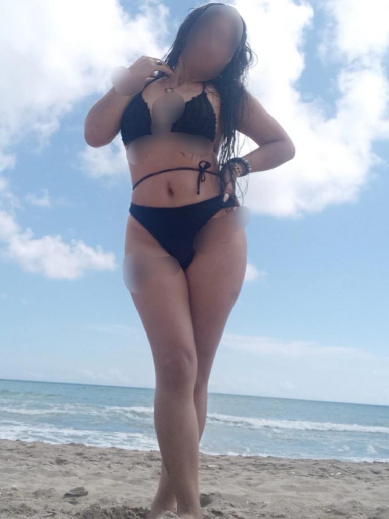 623728194: Chica busca chico en Barcelona