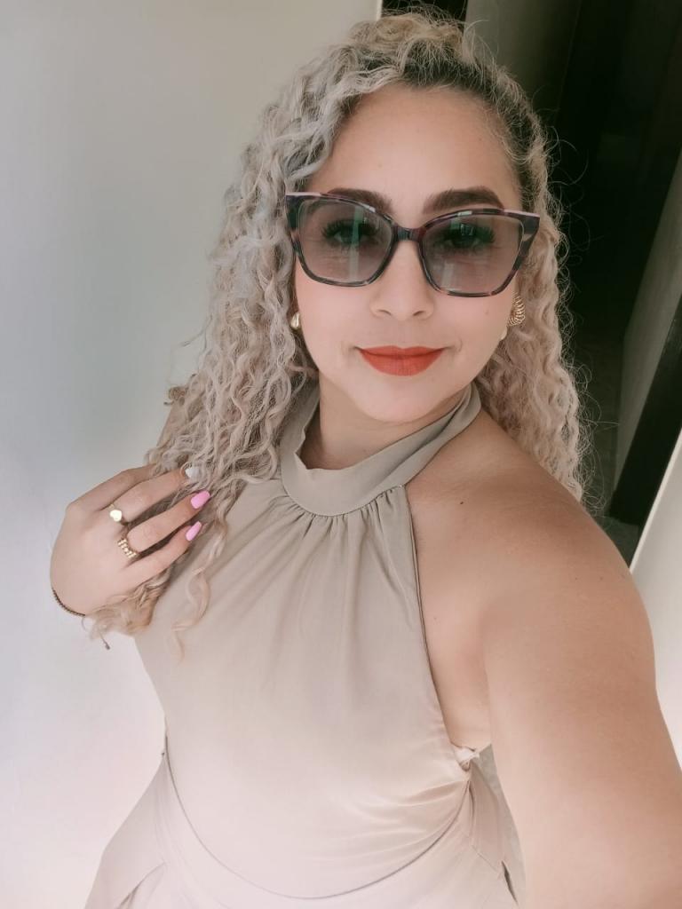 Chica busca chico en Almería: 