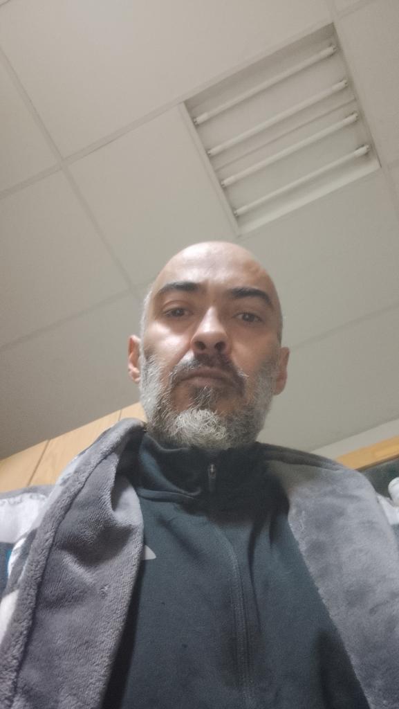 645083476: Chico busca chica en Málaga