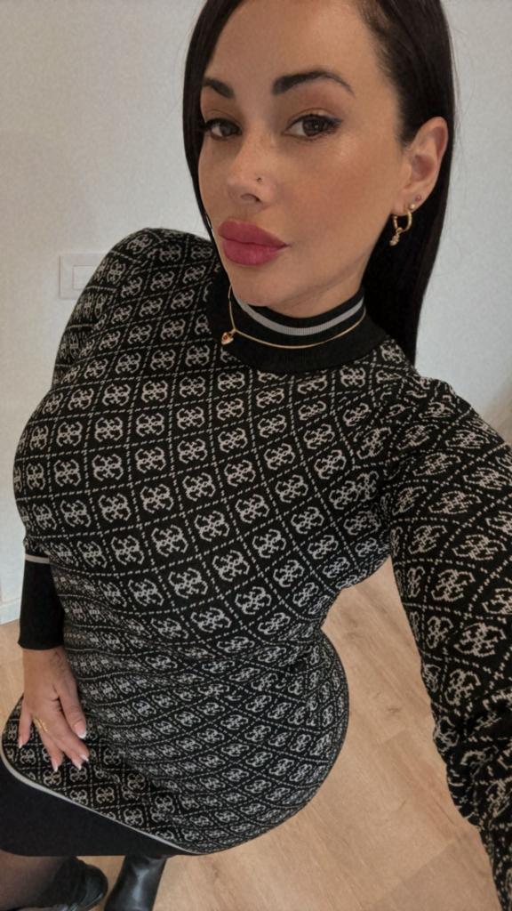 695402871: Chica busca chico en Mallorca