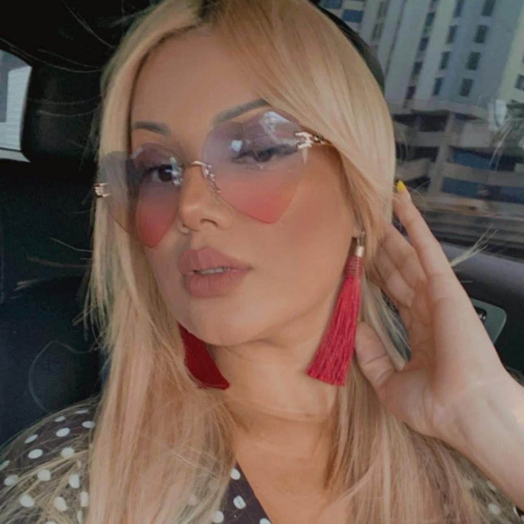 Chica busca chico en Sevilla: 