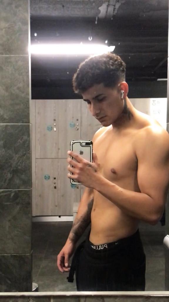 631741443: Chico busca chica en Mallorca