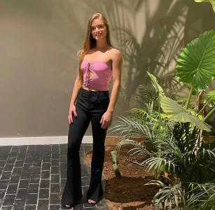 661117272: Chica busca chico en Madrid