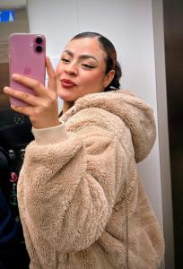 610975400: Chica busca chico en Alicante