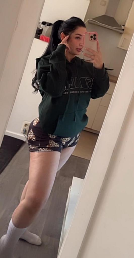 Chica busca chico en Tenerife: 