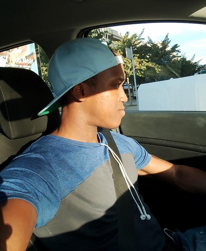 Chico busca chica en Barcelona: 