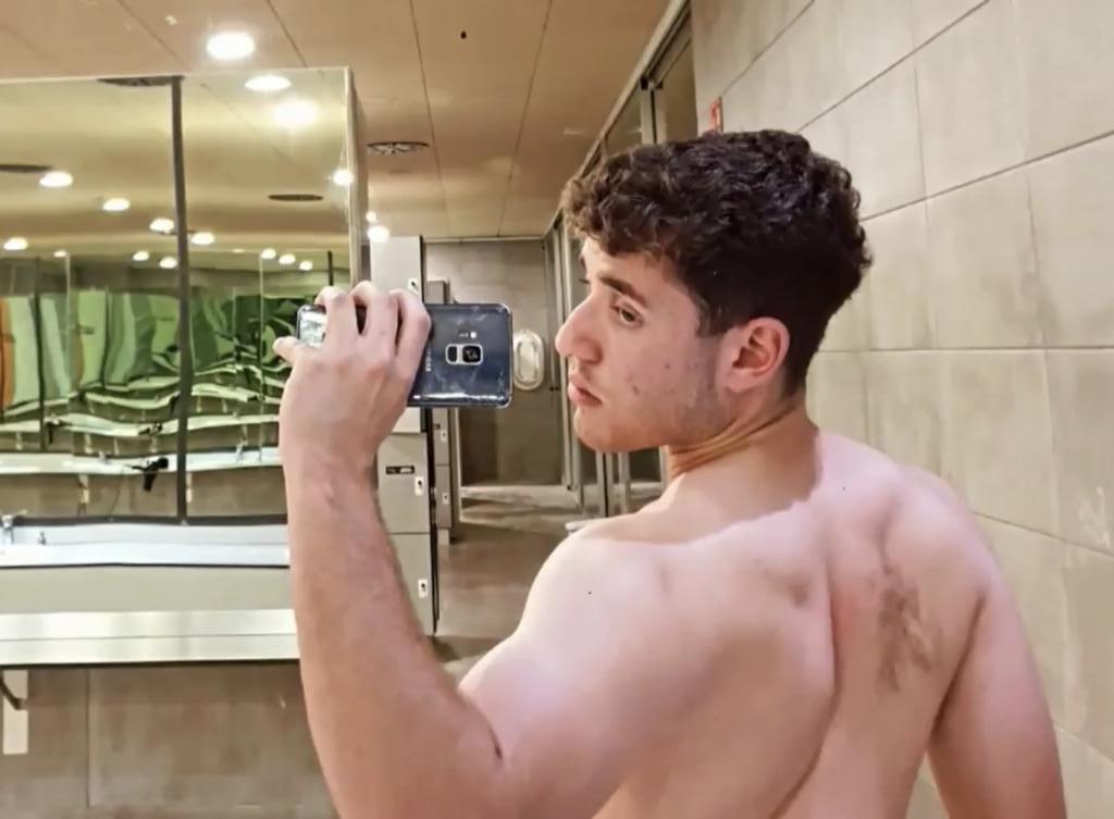 Chico busca chica en Mallorca: 