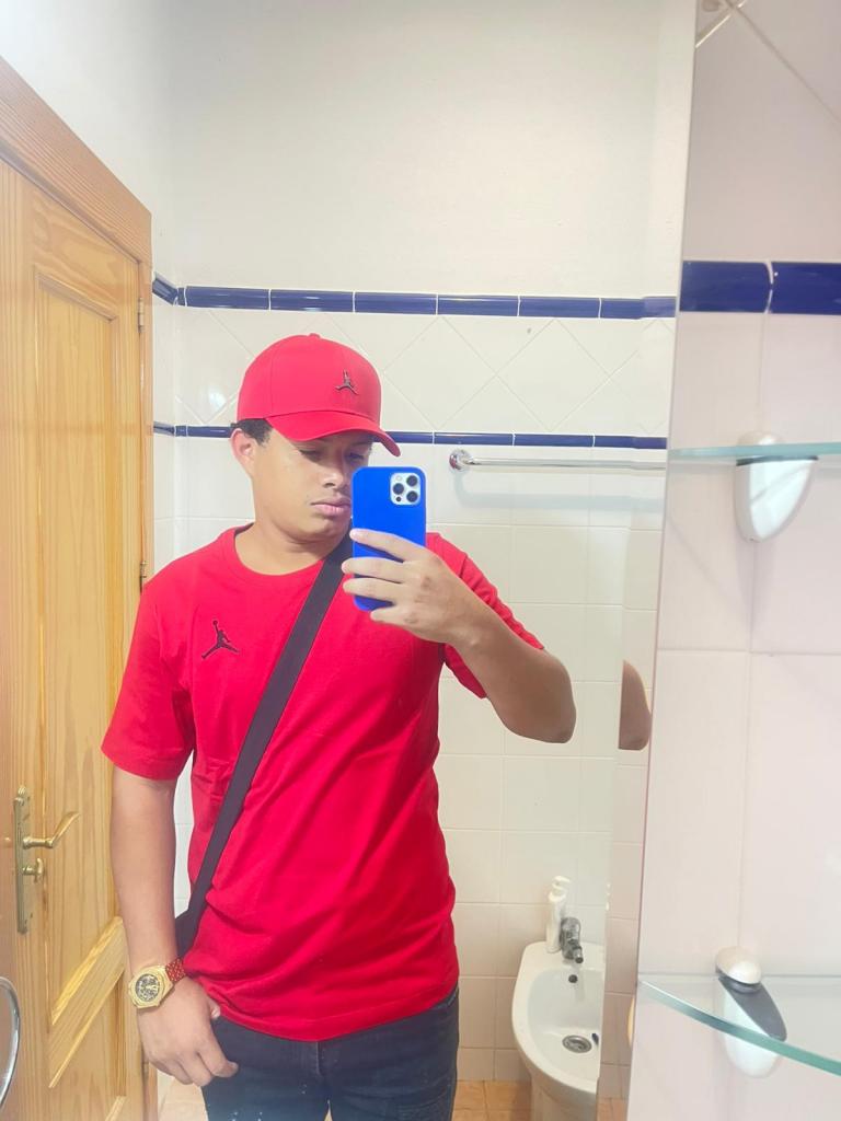 Chico busca chica en Las Palmas: 