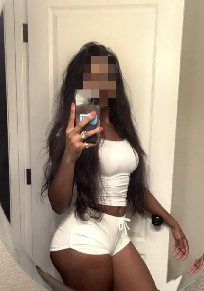 Chica busca chico en Sevilla: 