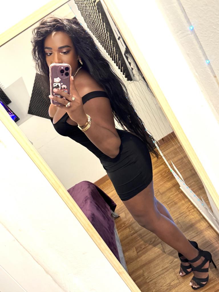 632305124: Transexual en Mallorca