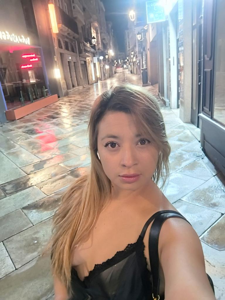 634045410: Chica busca chico en La Coruña