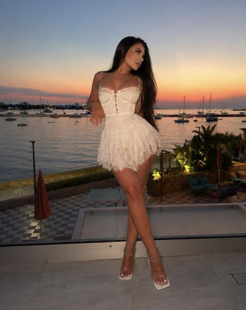 602733357: Chica busca chico en Alicante
