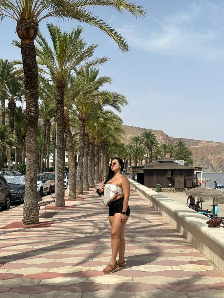 666863066: Chica busca chico en Murcia