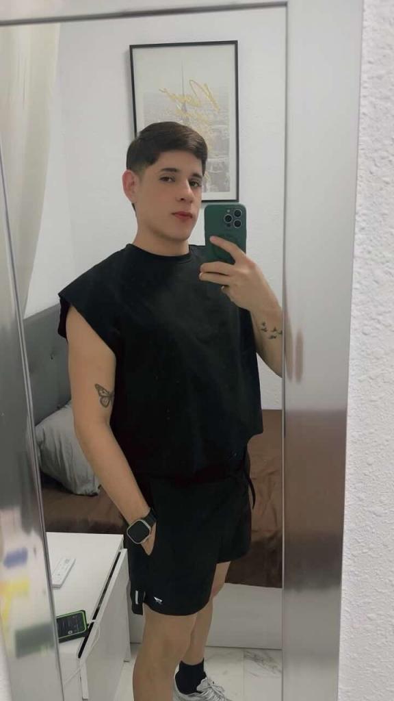 Chico busca chica en Almería: 