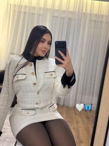 655229022: Chica busca chico en Barcelona