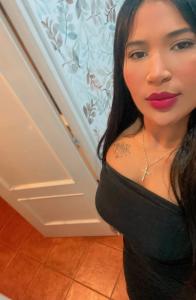 664248198: Chica busca chico en Sevilla