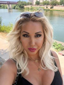 610808068: Chica busca chico en Zaragoza