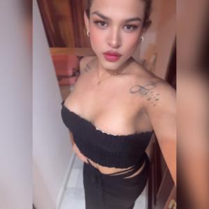641415830: Transexual en Cádiz